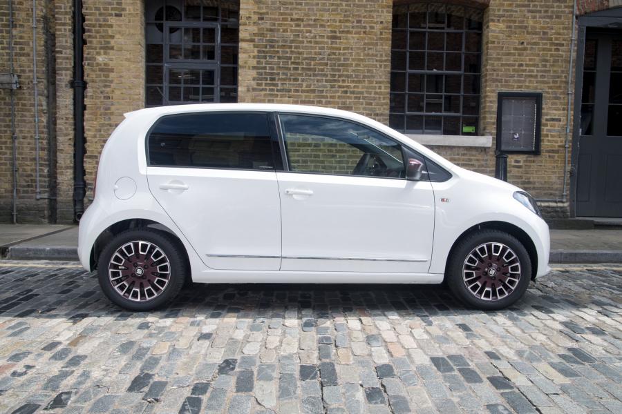  Seat Mii by MANGO 5-Door 2016 года  (UK) (фото 11 из 30)